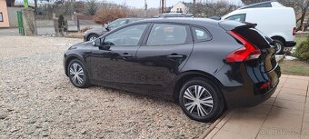 Volvo V40 2.0 D2 88kW NAVI - 3