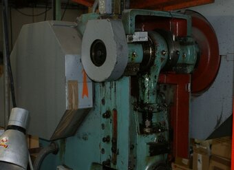 Lis výstředníkový LENP 25 A - 3