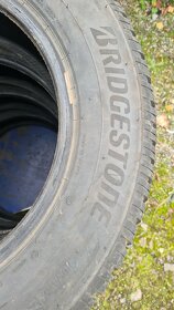215/ 65 R16 zimni pneu Bridgestone - 3