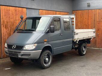 MERCEDES SPRINTER 4x4 2,2CDi DOUBLE CABINE 6míst 3str sklápě - 3