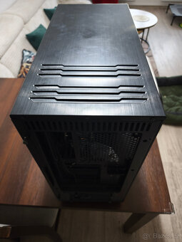 PC bedna se zdrojem. - 3
