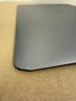 MacBook Pro 13" A2338 - Displej s vadou - 3