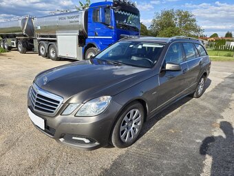 Mercedes Benz E 220 CDI Avantgarde 2010 - 3