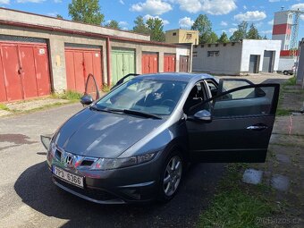 Honda civic 1.8 automat - 3