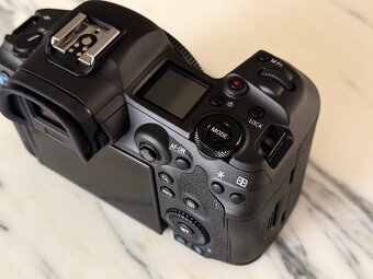 Canon EOS R5 - 3