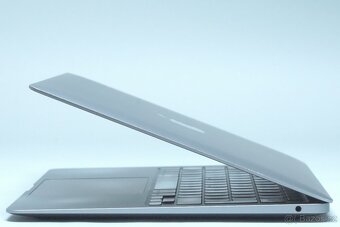 ZÁRUKA/Macbook Air 13.3"/I3 1.1GHZ/8GB RAM/256GB SSD/CZ - 3