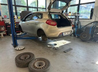 Prodám Fiat Bravo 1.6 JTD 16V – pouze na díly - 3