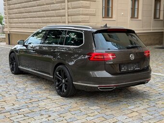 VOLKSWAGEN PASSAT 2.0TDI 176kW 4x4 • VIRTUAL • HUD • FULL - 3