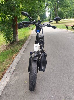 Skládací elektrokolo s velkou výbavou a velkým dojezdem - 3