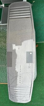 Wakeboard deska Ronix Kinetik Project Springbox 2 138cm - 3