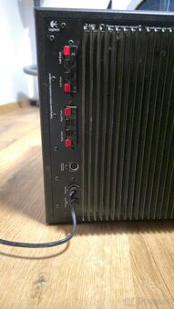 Subwoofer Logitech z 560 - 3