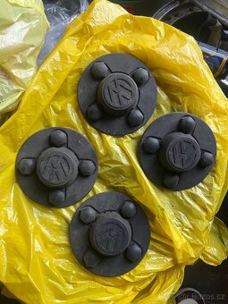 Různé retro pokličky / kryty středu ALU disků - 3