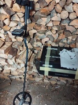 Ddetektor Rutus Argo ne. - 3