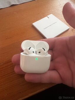 Apple AirPods 4 - 3