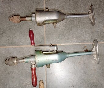 Staré ruční Vrtačky 4ks - 3