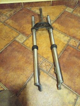 Cz- přední vidlice - 3