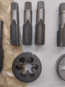 Sadové závitníky a závitová očka - 3