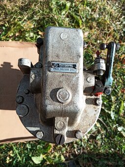 Vstřikovací čerpadlo Praga V3S - 3