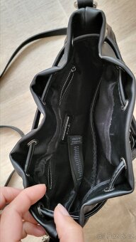 Černá kabelka QUAZI - 3