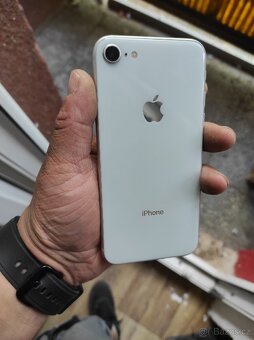 iPhone 8 64 Gb - 3