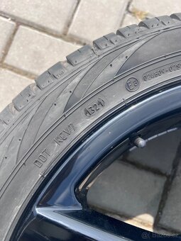 Original VW kola R17 s pneu 225/45/17 - 3
