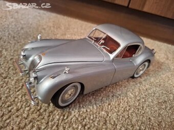 Jaguár XK 120 1:18 - 3