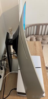 Samsung Odyssey Oled G8 - 3