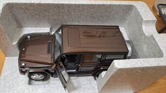 Mercedes Benz třídy G Autoart měřítko 1/18 - 3