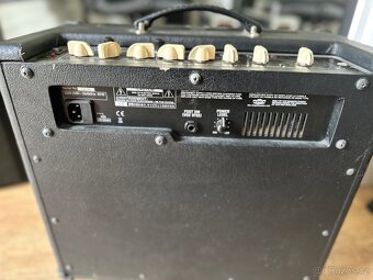 VOX velvetronix VT30 s lampou - 3