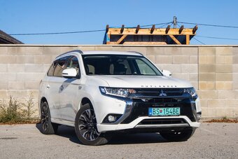 Mitsubishi Outlander PHEV Plugin Hybrid / AJ NA SPLÁTKY / - 3