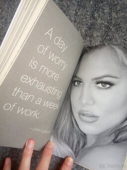 Khloe KARDASHIAN:Strong Looks Better Naked - 3