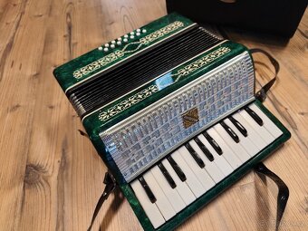 Dětská harmonika, práva (1990 roku) Malýs - 3