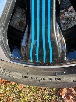 ALU KOLA MERCEDES EQC R20 LETNÍ SADA JAKO NOVÉ TOP - 3