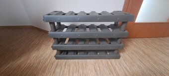 Držák na lahve plastovy - 3