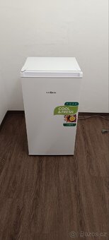 Malá lednice v záruce - 3