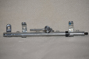 Mini Cooper lišta vstřiků s regulátorem tlaku - 3