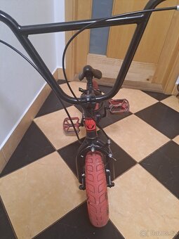 Mini BMX Invert Supreme (2023) - 3