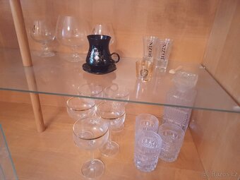 Staré sklo a porcelan - 3