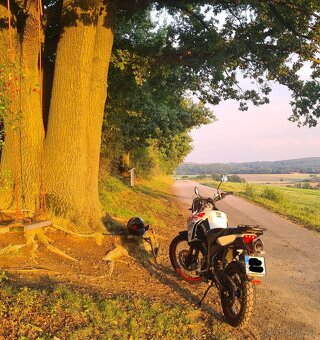 um adventure tt 125 - 3