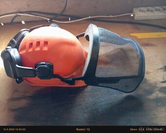 Přilba - helma Stihl - 3