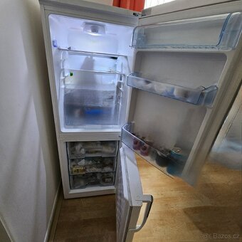 Prodám lednici s mrazákem Beko CSA 24021 - 3