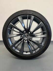 ☀️ Letní Alu kola Acamar, Škoda Superb 3, 5x112 r19 - 3