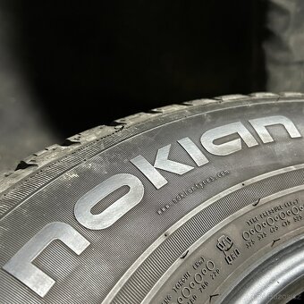 Letní pneu 225/75 R16C 121/120P Nokian 7mm - 3