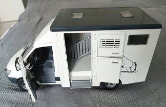Bruder MERCEDES BENZ přepravník koní - 3