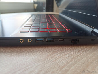 MSI GF63 Thin 9SC (15,6" FullHD, i7-9750H, 32GB RAM, Nvidia - 3