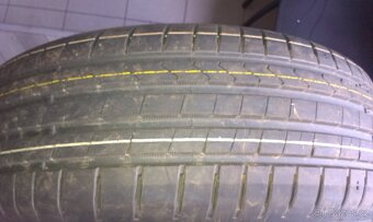 pneu 215/65 R16 - 3