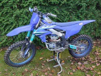 Yamaha YZ 250F - 3