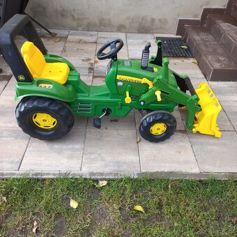 Prodám šlapací traktor John Deere - 3