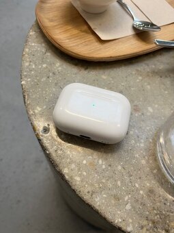 Apple AirPods Pro 2 (USB-C/MagSafe) - 3