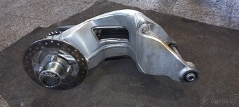 Ducati 1098s zadní kyvná vidlice + zadní kolo - 3